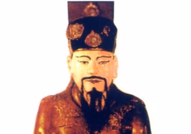 Vua đầu tiên lấy vợ người phương tây? Theo sách "Việt Nam sử lược", vua Lê Thần Tông (1607-1662) từng lấy vợ phương Tây (người Hà Lan). Ông cũng là vị vua duy nhất của sử Việt có tới 4 người vợ ngoại quốc. Ngoài ra, Lê Thần Tông là vua duy nhất lên ngôi 2 lần: Giai đoạn một (1619-1643) và giai đoạn hai (1649-1662).