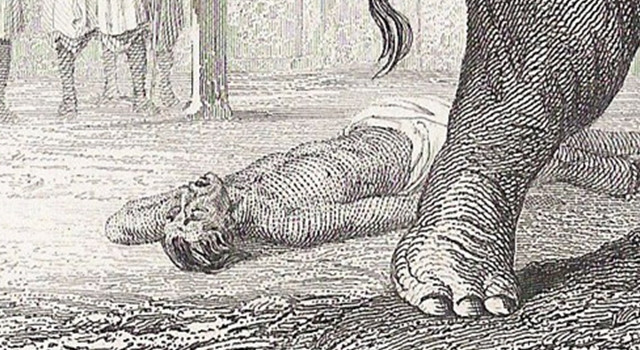 Kiểu tử hình bằng những con voi được sử dụng phổ biến ở một số nước châu Á. Ấn Độ cũng thực hành phương pháp hành hình này vào thời trung cổ.