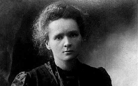 Marie Currie từng giành giải Nobel hóa học và vật lý nhưng không thể trở thành thành viên của Viện hàn lâm Pháp uy tín do bà là phụ nữ.