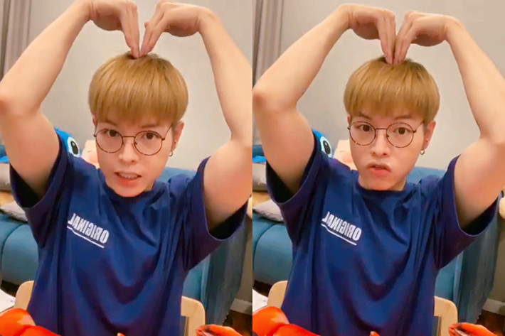 Vốn sở hữu làn da khá trắng sáng, kiểu tóc màu vàng sáng vô cùng phù hợp với ca sĩ.