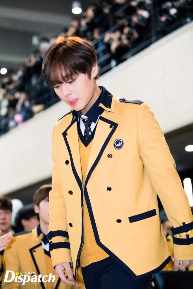 Mỹ nam Park Ji Hoon từng gây náo loạn khi có mặt tại trường SOPA.