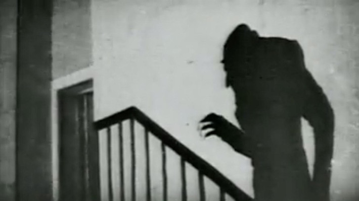 Điều này xuất phát từ việc người dân ở thị trấn Berwick-upon-Tweed lưu truyền những câu chuyện về một ma cà rồng rùng rợn.