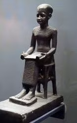 Đặc biệt, ông được mệnh danh là thần y của Ai Cập cổ đại.