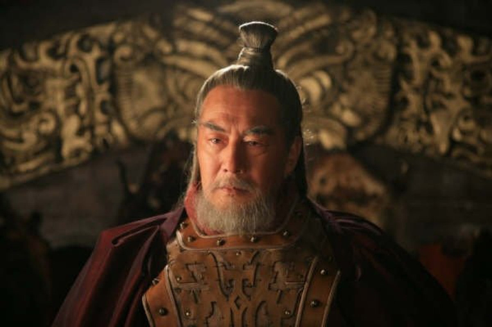 Trong khi nhiều lăng mộ hoàng đế bị trộm mộ "viếng thăm", nơi an nghỉ ngàn của vua Hạp Lư (514 trước Công nguyên - 496 trước Công nguyên) bất khả xâm phạm. Mộ cổ của ông hoàng này nằm bên dưới hồ nước ở thành phố Tô Châu (tỉnh Giang Tô, Trung Quốc).