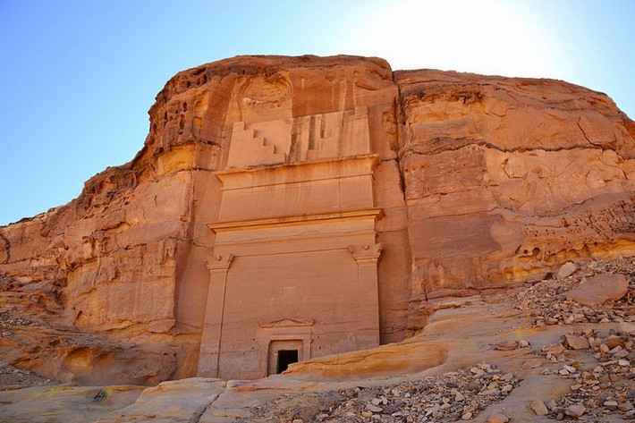 Năm 2008, Mada'in Saleh trở thành Di sản quốc gia và và là Di sản thế giới của UNESCO đầu tiên tại Saudi Arabia.