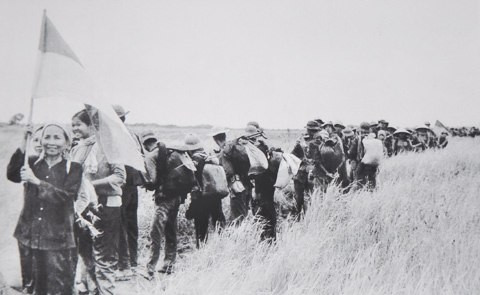 Tại khu vực thành thị, các chị em miền Nam tham gia nhiều phong trào như bảo vệ văn hóa dân tộc, bài trừ văn hóa ngoại lai đồi trụy.