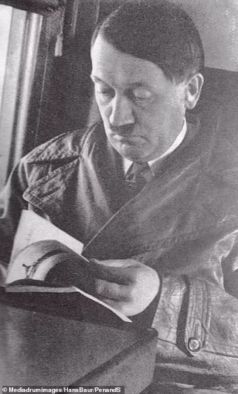 Khoảng thời gian cuối cùng của nhà độc tài Hitler ngày 30/4/1945 được nhiều người quan tâm. Mới đây, bí ẩn này được các chuyên gia giải mã thông qua cuốn nhật ký của Hans Bau.