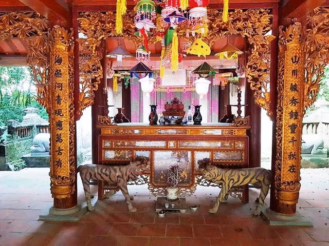 Theo Cổng thông tin Du lịch Ninh Bình, Nhồi Hoa công chúa là công chúa ngoại quốc duy nhất được lập đền thờ ở Việt Nam. Hiện nay, đền thờ bà tọa lạc tại xã Sơn Lai, huyện Nho Quan, tỉnh Ninh Bình.