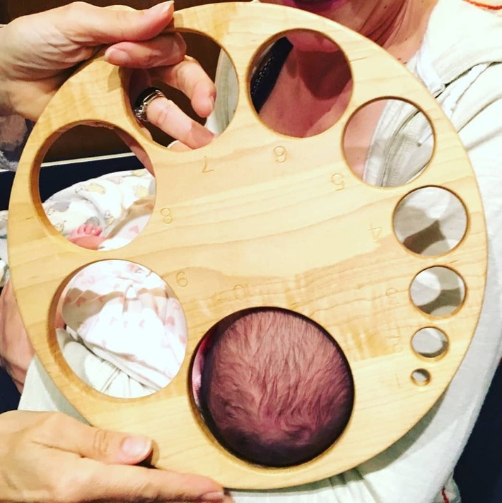  Cơ thể phụ nữ biến đổi mạnh mẽ trong khi sinh: Sinh con là một công việc thực sự khó khăn - bất kỳ người phụ nữ nào cũng có thể xác nhận điều này. Bên cạnh việc trải qua nỗi đau khủng khiếp, cơ thể người phụ nữ thường trải qua rất nhiều thay đổi khác nhau. Một trong số đó là giãn cổ tử cung.