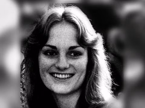 Patty Hearst (tên đầy đủ Patricia Campbell Hearst) là nạn nhân trong vụ bắt cóc con tin chấn động nước Mỹ năm 1974. Vụ việc này trở thành tâm điểm của các nhà điều tra cũng như dư luận bởi nhiều tình tiết kỳ lạ.