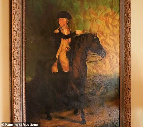 Bức tranh sơn dầu vẽ chân dung Tổng thống Mỹ George Washington cưỡi ngựa được nhà soạn nhạc Porte treo trong căn phòng của mình tại khách sạn Waldorf Astoria dự định được bán với giá từ 500 - 1.500 USD.