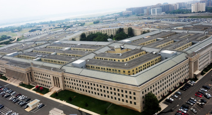 Ngoài ra, chính thiết kế tòa nhà 5 cạnh giúp khoảng cách di chuyển theo chiều dài cạnh tòa nhà ngắn hơn so với hình chữ nhật. Nhờ vậy, thời gian di chuyển của nhân viên trong tòa nhà được rút ngắn.