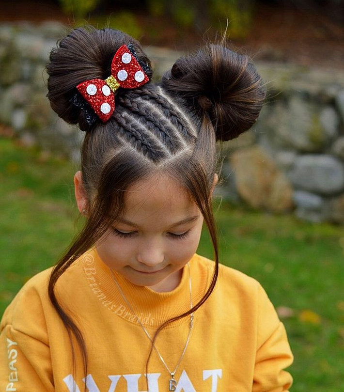 Trong cuộc phỏng vấn với báo chí, bà mẹ này tiết lộ rằng các con gái của cô nhận được rất nhiều lời khen ngợi ở mọi nơi chúng đến.