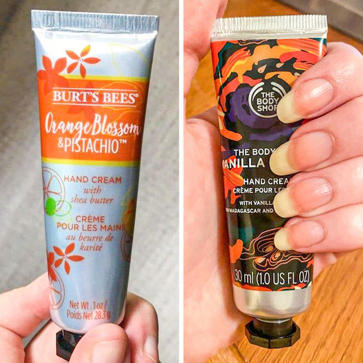 5. Bàn tay được dưỡng ẩm trông trẻ hơn rất nhiều: Luôn mang theo kem dưỡng ẩm bàn tay là một trong những mẹo hay nhất để đảm bảo rằng đôi tay của bạn luôn được nuôi dưỡng tốt và có làn da như em bé. Để tăng độ ẩm, bạn cũng có thể thử các loại kem có chứa urê và axit salicylic. Kem dưỡng có chứa axit hyaluronic cũng là những lựa chọn thay thế tốt, giá cả phải chăng để loại bỏ nếp nhăn.