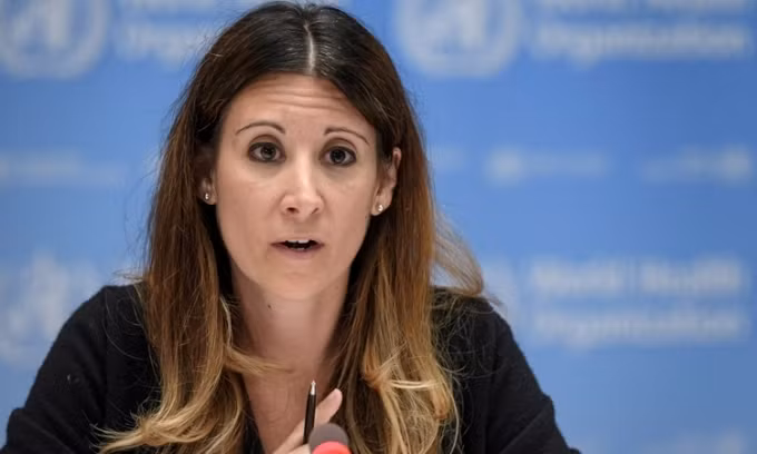 "Chúng tôi chưa biết nhiều về biến chủng này. Những gì chúng ta biết là biến chủng này có lượng lớn đột biến. Mối lo ngại là khi có quá nhiều đột biến, nó có thể tác động đến cách thức hoạt động của virus", tiến sĩ Maria Van Kerkhove, trưởng nhóm kỹ thuật ứng phó COVID-19 của WHO cho hay.