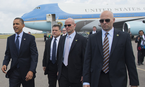 Năm 1901, lực lượng mật vụ Mỹ được Quốc hội giao nhiệm vụ bảo vệ tổng thống sau khi Tổng thống William McKinley bị ám sát.