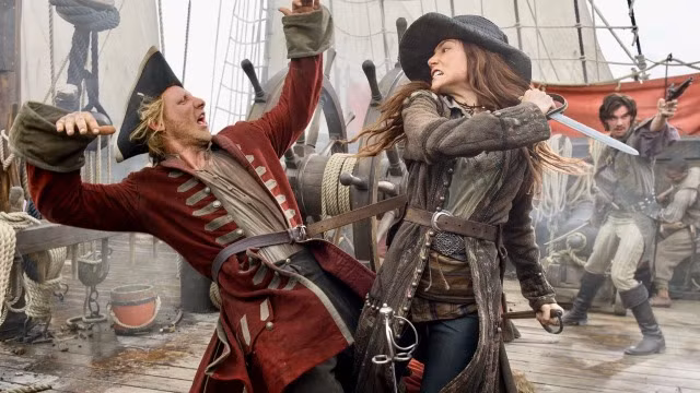 Dù vậy, Anne vẫn không thể thoát thân. Ả cùng đồng bọn bị lực lượng của thợ săn cướp biển Jonathan Barnett bắt làm tù binh. Về sau, tình nhân của ả là Rackam bị treo cổ vào ngày 18/11.