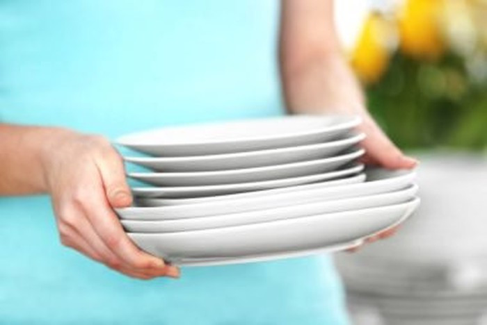 Một trong những điều đáng chú ý trong bữa ăn của người Nhật là khẩu phần ăn của họ rất nhỏ. Việc cho trẻ ăn trong đĩa nhỏ và cho chúng tự lấy thức ăn theo ý thích rất hữu dụng trong việc đảm bảo cân bằng dinh dưỡng và giữ mức tiêu thụ thức ăn hợp lý.