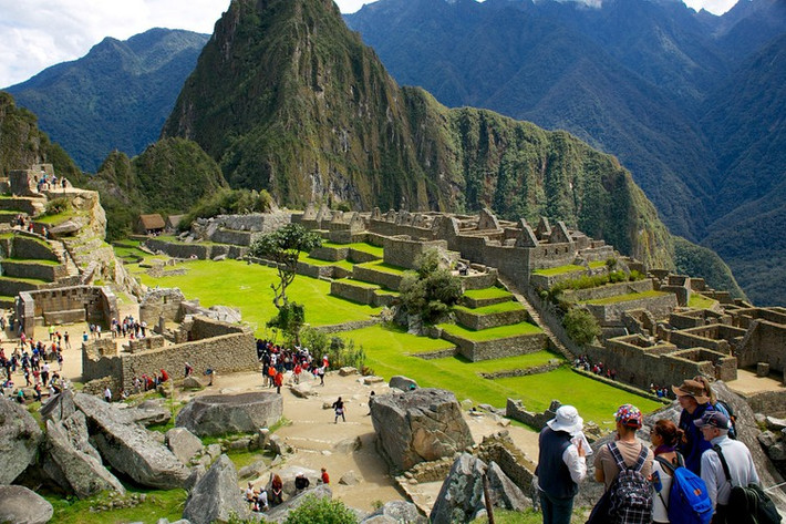 Điều thú vị là tất cả các công trình ở Machu Picchu đều được hoàn thành với những bức tường đá không dùng vữa. Cách xây dựng này giống với người Ai Cập cổ đại làm với kim tự tháp.