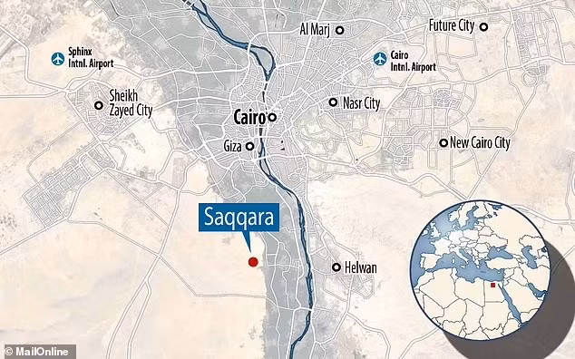 Roger Forshaw - giảng viên danh dự tại Trung tâm Ai Cập học Y sinh KNH thuộc Đại học Manchester, người không tham gia vào nghiên cứu, cho hay bằng chứng về nha sĩ thời Ai Cập cổ đại cực kỳ khan hiếm. Ảnh: Egyptian Ministry of Tourism and Antiquities.