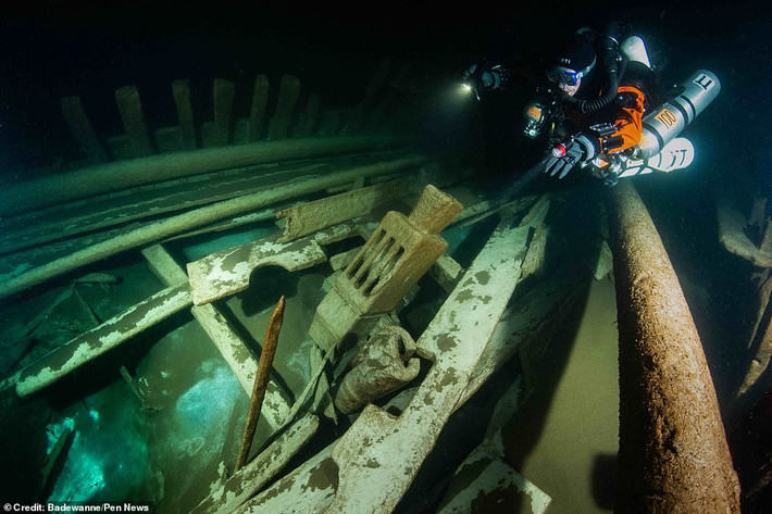 Tuy nhiên, các chuyên gia hiện chưa thể giải mã nguyên nhân vì sao con tàu bị đắm cũng như nó chở những loại hàng hóa gì.