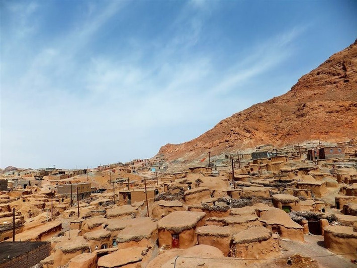 Theo các tài liệu lịch sử, ngôi làng Makhunik được thành lập vào khoảng 1.500 năm trước.