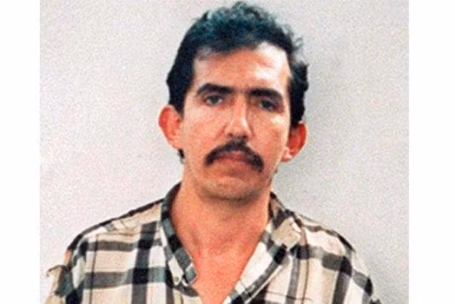 Theo đó, Garavito và các em thường chịu cảnh bị bố bạo hành. Tuổi thơ tồi tệ đã khiến gã từng bước trở thành kẻ giết người máu lạnh.