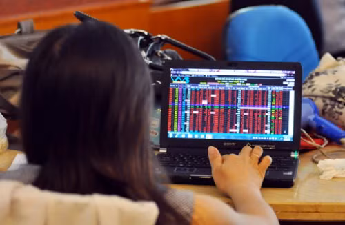 Chứng khoán ngày 12/5: Cổ phiếu nào được khuyến nghị? Chung khoan ngay 12/5: Co phieu nao duoc khuyen nghi?