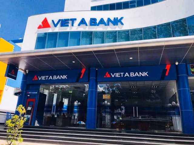 Tổ chức liên quan sếp VietABank muốn gom thêm 2 triệu cổ phiếu VAB To chuc lien quan sep VietABank muon gom them 2 trieu co phieu VAB