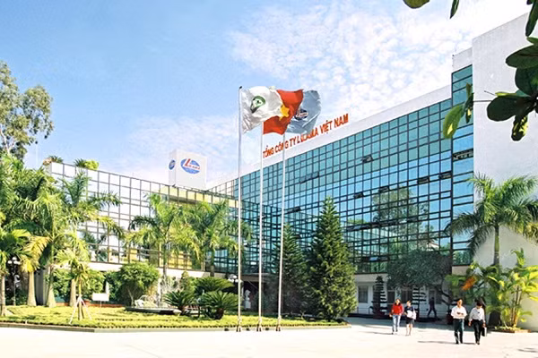 Lilama bị phạt và truy thu thuế gần 7,5 tỷ đồng Lilama bi phat va truy thu thue gan 7,5 ty dong
