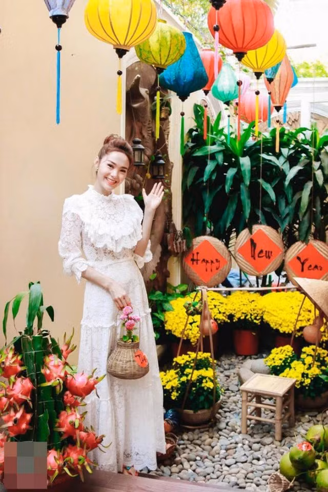 Vo chong ca si Minh Hang chi tien khung tau biet thu be the-Hinh-9