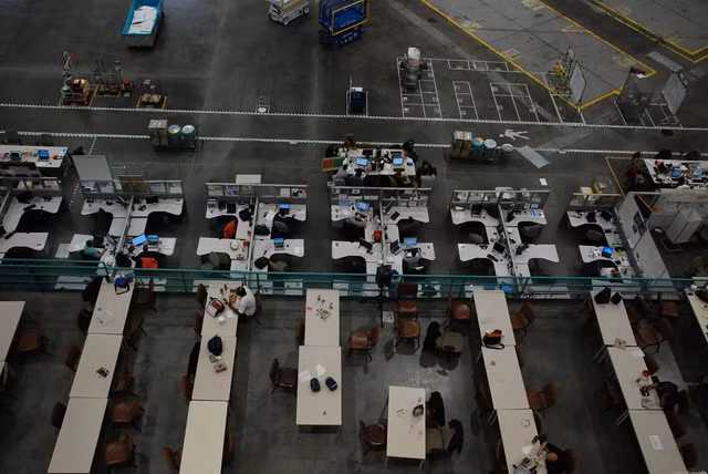 Choáng ngợp nhà máy sản xuất máy bay của Boeing ở Mỹ - Hình 11 Choang ngop nha may san xuat may bay cua Boeing o My-Hinh-11