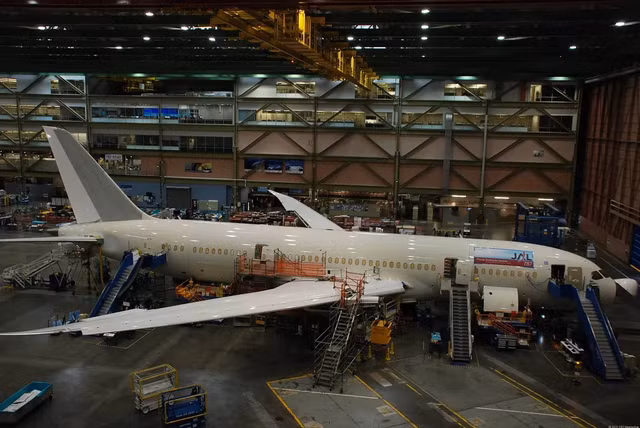 Choáng ngợp nhà máy sản xuất máy bay của Boeing ở Mỹ - Hình 5 Choang ngop nha may san xuat may bay cua Boeing o My-Hinh-5