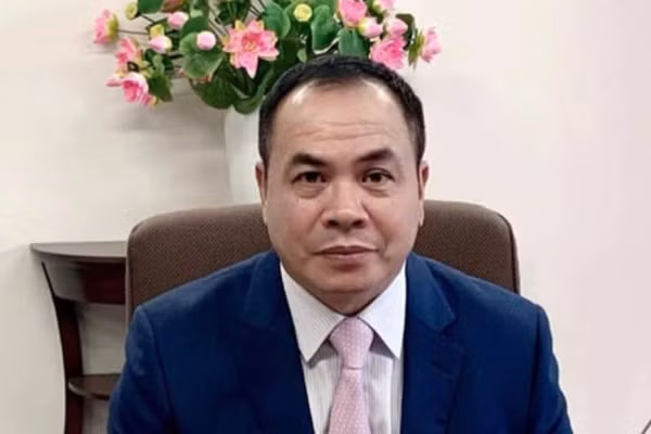 Tong Lanh su Viet Nam tai Osaka Nguyen Hong Ha bi khai tru ra khoi Dang