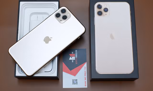 Cận cảnh iPhone 11 Pro Max đầu tiên về Việt Nam giá 100 triệu đồng - Hình 6 Can canh iPhone 11 Pro Max dau tien ve Viet Nam gia 100 trieu dong-Hinh-6