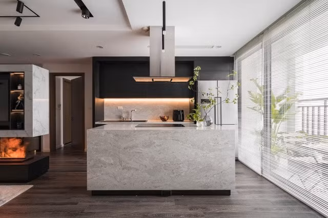 Tổ ấm của vợ chồng MC Đức Bảo là căn chung cư rộng 127m2 - Hình 6 To am cua vo chong MC Duc Bao la can chung cu rong 127m2-Hinh-6