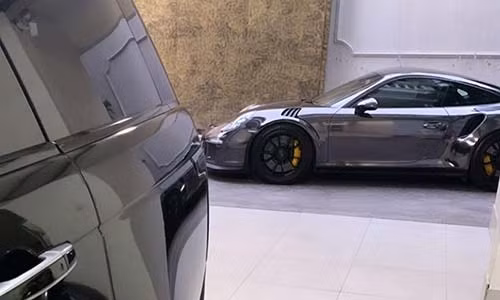 Con re Minh Nhua lai khoe sieu xe Porsche 911 GT3 RS