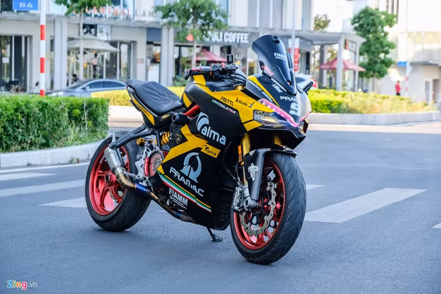 Nữ dân chơi Sài Gòn chi 150 triệu "lột xác" Ducati SuperSport S - Hình 6 Nu dan choi Sai Gon chi 150 trieu