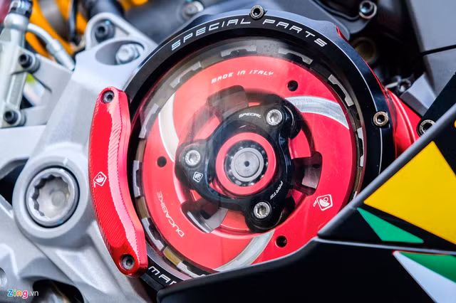 Nữ dân chơi Sài Gòn chi 150 triệu "lột xác" Ducati SuperSport S - Hình 11 Nu dan choi Sai Gon chi 150 trieu