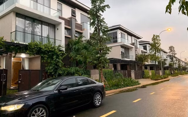 Bên trong biệt thự 30 tỷ đẹp tinh tế của vợ chồng Hà Hồ - Kim Lý - Hình 2 Ben trong biet thu 30 ty dep tinh te cua vo chong Ha Ho - Kim Ly-Hinh-2
