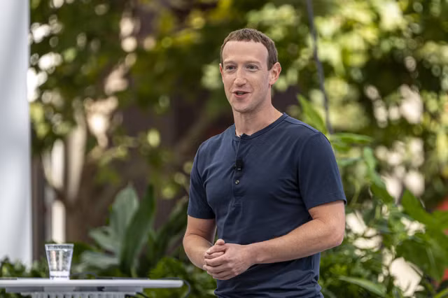 Sieu ty phu Mark Zuckerberg 'dot tien' cho ve si the nao?-Hinh-2