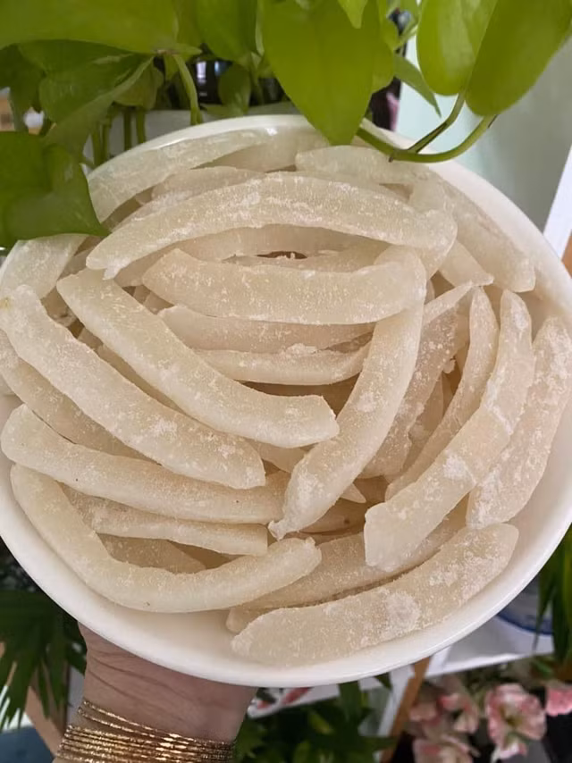 Vì sao mứt dừa sáp có giá đắt đỏ gần nửa triệu đồng/kg? - Hình 9 Vi sao mut dua sap co gia dat do gan nua trieu dong/kg?-Hinh-9