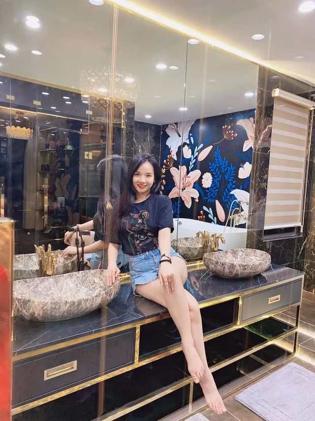 Choáng ngợp biệt thự xa hoa của hot girl Phan Thị Thủy Tiên - Hình 12 Choang ngop biet thu xa hoa cua hot girl Phan Thi Thuy Tien-Hinh-12