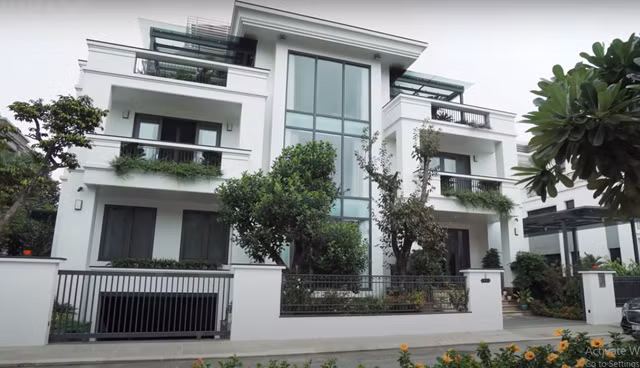 Khám phá "siêu biệt thự” thông minh hơn 150 tỷ tại Hà Nội Kham pha