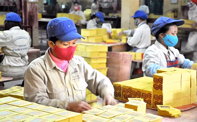 Doanh nghiep ban vang ma o Yen Bai tra co tuc 100%