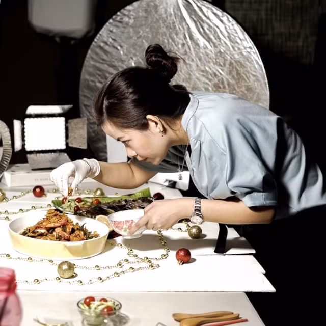 Nhiều người không đủ dũng khí làm các công việc này dù lương rất cao - Hình 3 Nhieu nguoi khong du dung khi lam cac cong viec nay du luong rat cao-Hinh-3