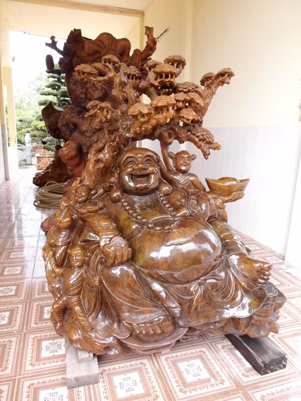 Trước khi 'ngã ngựa', các đại gia đã bạo tay vung tiền như nào? - Hình 5 Truoc khi 'nga ngua', cac dai gia da bao tay vung tien nhu nao?-Hinh-5