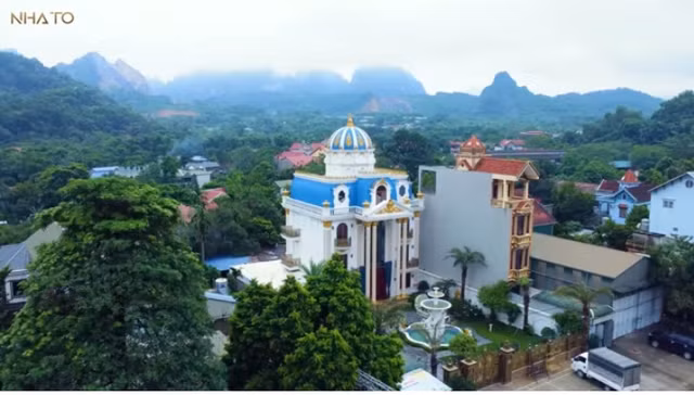 Cận cảnh lâu đài có 1 không hai ở Hòa Bình Can canh lau dai co 1 khong hai o Hoa Binh