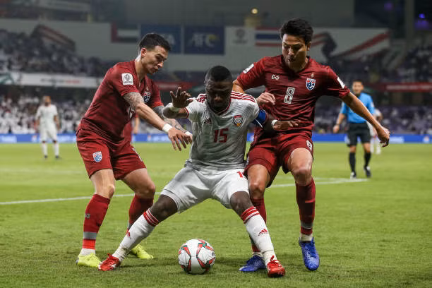 Thái Lan xuất sắc giành vé vào vòng 1/8 Asian Cup 2019 Thai Lan xuat sac gianh ve vao vong 1/8 Asian Cup 2019