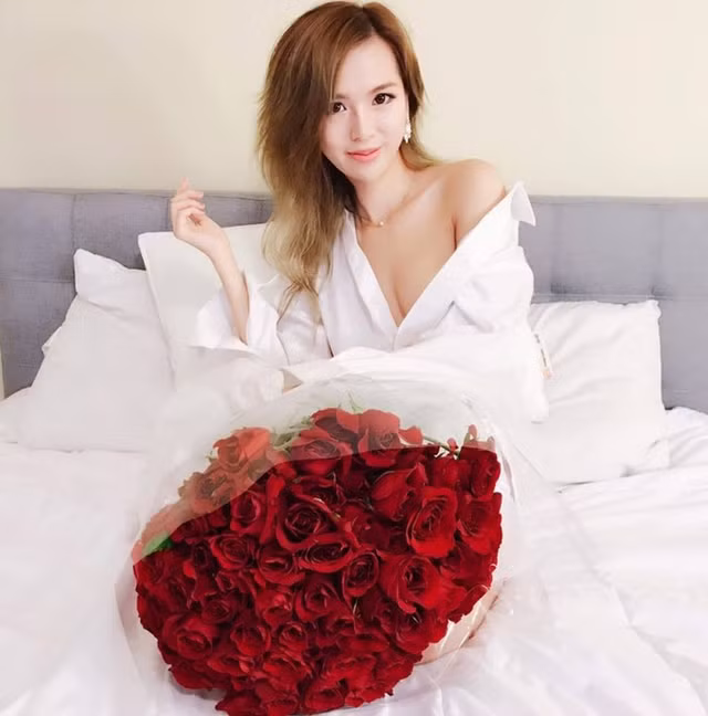 Tiểu thư của hội Rich Kid khoe body cực nóng đố ai rời mắt được - Hình 8 Tieu thu cua hoi Rich Kid khoe body cuc nong do ai roi mat duoc-Hinh-8